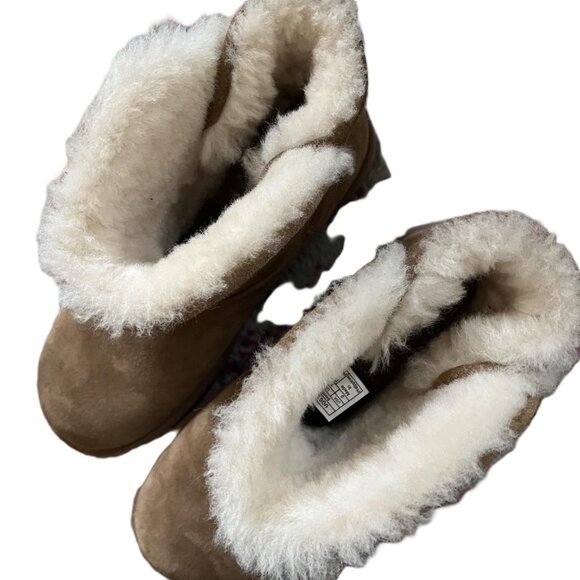 UGG Brown Boots Size 9 Like New - Picture 3 of 4